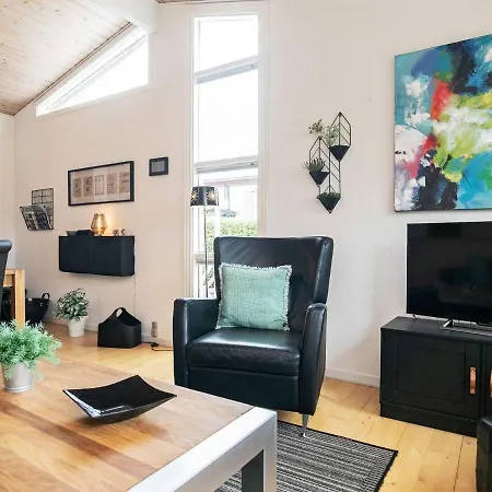 4 Person In V Holiday home