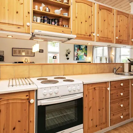 4 Person In V Holiday home *